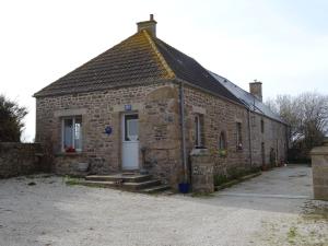 Maisons de vacances Countryside Cottage near the Sea in Cosqueville : photos des chambres