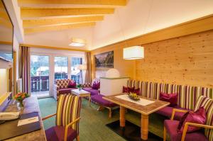 Two-Bedroom Suite room in Hotel Sägerhof