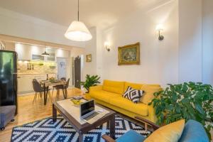 Downtown Wanderlust Apartment