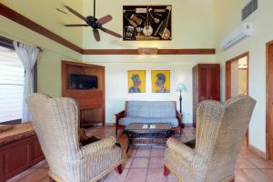 Condo #22 @ Beachside Villas