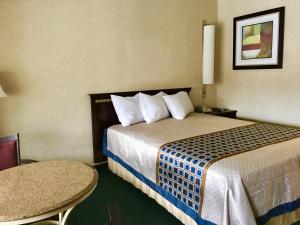 Rivers Edge Lodge
