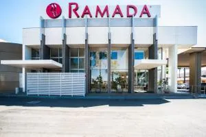 Ramada Hotel & Suites by Wyndham Cabramatta - Camden