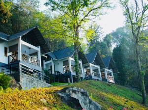 Woodrose Resort