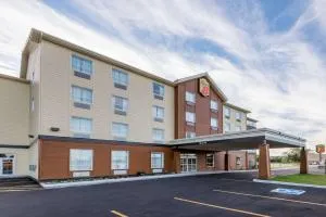 Super 8 by Wyndham Mont Laurier - Kiamika
