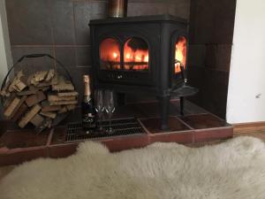 Forest house with outdoor hot tub