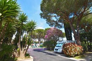 Campings Camping Les Cigales : photos des chambres
