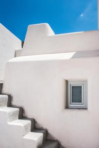 Neso and Thoe Traditional Houses Santorini Greece