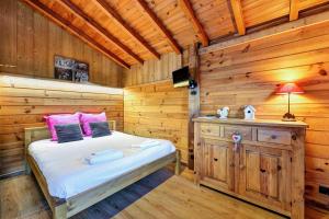 Maisons d'hotes LA FERME de BELLINE Chalets ou Gites & SPA : photos des chambres