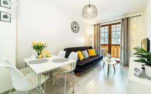 Wonder Home - Apartamenty z balkonami Leśny Dom II - w cichej i zielonej części Karpacza