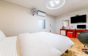 Changwon Sky Motel