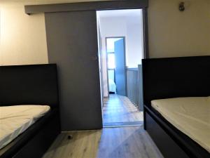 Appartements Appartement wifi, piscine, spa, clim, +velo a Arles en Camargue pour 6 pers : photos des chambres