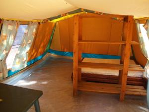 Vierbettzimmer mit Gemeinschaftsbad