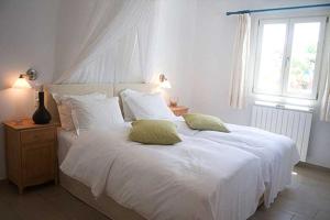 Two-Bedroom Apartment room in Zephyros