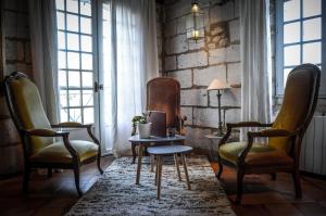 Hotels Hostellerie Les Griffons : photos des chambres