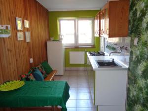 Uroczy Domek Z Ogrodem I Tarasem