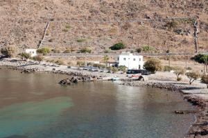 Oklacà Patmos Beach Rooms