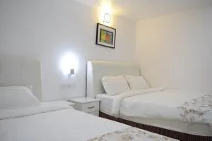 S罗斯酒店 - 塞贝维