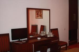 Two Bedroom Suite in Hotel room in Lacul Racilor