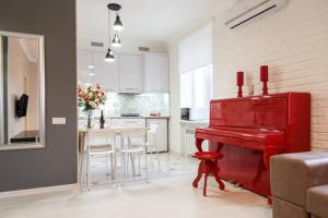 Lotos for You Apartments 2, RED PIANO