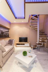 Super Nice Super Location - 2