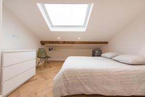 F2 très cosy (calme) coeur de ville 1min de la plage