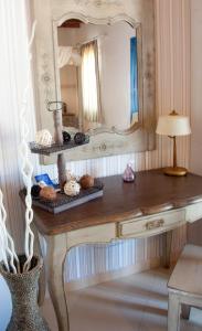 Studio with Sea View (2 Adults)
