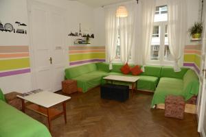 Budapest Party Hostel at Udvarom