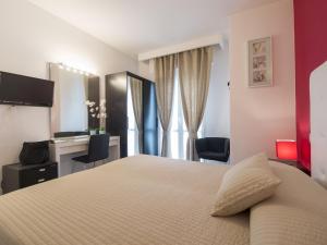 Double or Twin Room (1 Adult) room in Hotel Levante