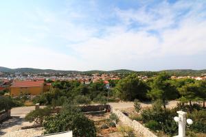 Brošćica 16