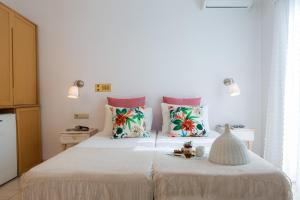 Artemis Hotel Naxos Greece