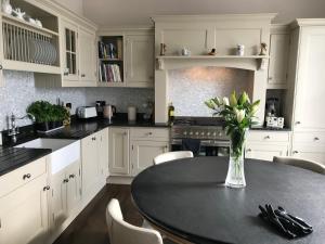 Stramongate Apartment