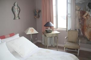 B&B / Chambres d'hotes Logis Saint-Leonard : photos des chambres