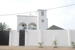 Drammeh's Villa - Serekunda