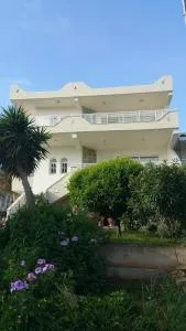 Villa Bianca - Nees Vrisoules