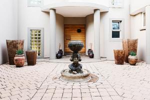 Glendas Guest Suites