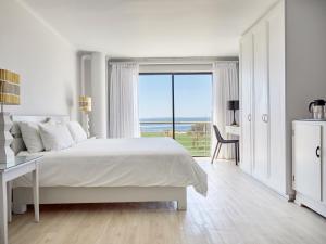 Double Room with Sea View room in La Splendida Hotel