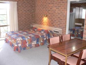 Settlement Motor Inn