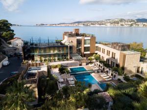 Hotels Hostellerie La Farandole : photos des chambres