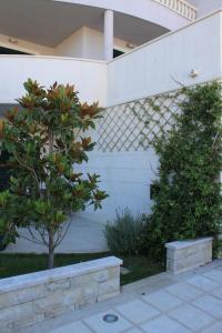 Apartments with a parking space Makarska 3751