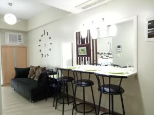 NEW CONDO UNIT@PALMTREE VILLAS NEAR NAIA3