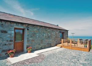 Ciliau Isaf - HW7680