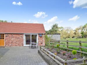 Hurn Forest Retreat, Holiday homes - Saint Leonards