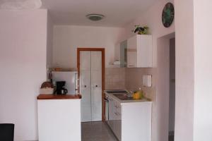 Apartments by the sea Sali, Dugi otok - 12492