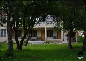 Garden House Mestia - Soli