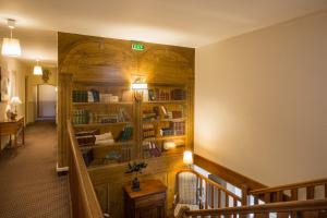 Hotels Logis Hotel Le Petit Casset : photos des chambres