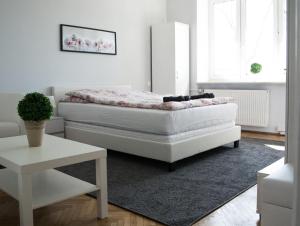 Charming & Quiet Central Apartment Charming & Quiet Central Apartment