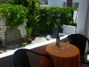 Vassiliki Rooms Paros Greece
