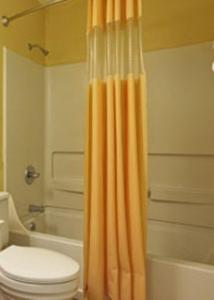 Queen Room with Two Queen Beds - Smoking room in Rodeway Inn & Suites Jacksonville near Camp Lejeune