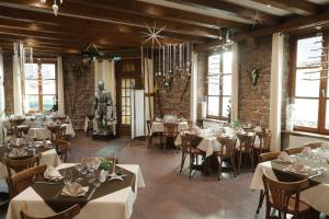 Hotels Hotel Restaurant 3 Chateaux : photos des chambres