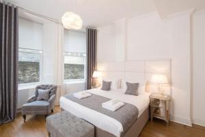 Studio Apartment room in Edinburgh Castle Apartments